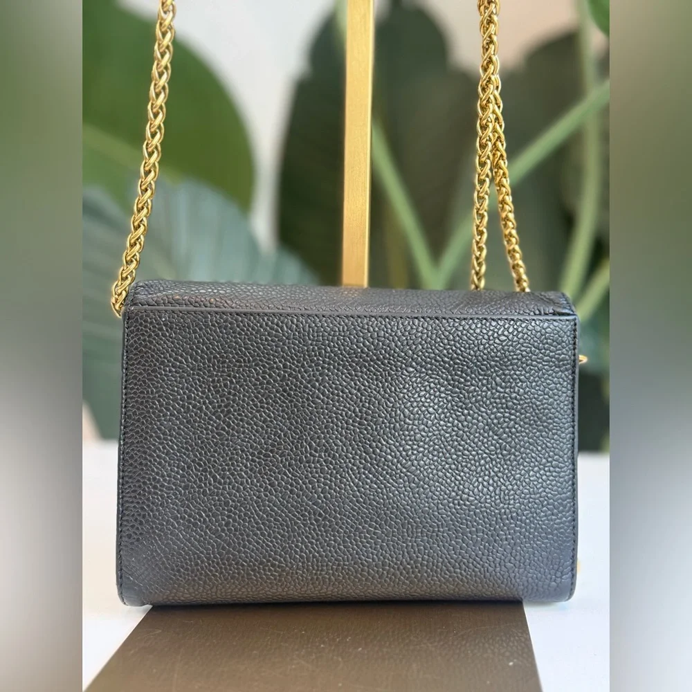 Chanel ‘Classic Flap wallet’ - Picture 6 of 16